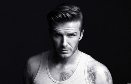 David Beckham Mini Poster 11X17 Master Print for Sports Fans at Home Office Ship Rolled Tube  
David Beckham Mini Poster